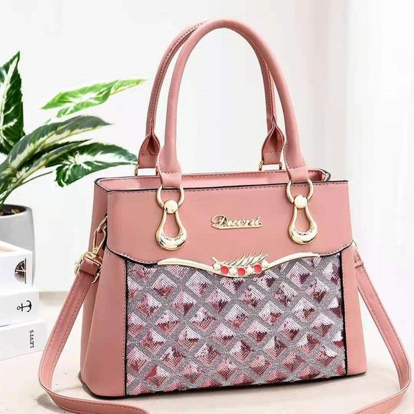 shoulder bags the latest classic bag women 2021fashion rhombus large capacity women's handbag all-match diagonal
shoulder bags the latest classic bag women 2021fashion rhombus large capacity women's handbag all-match diagonal