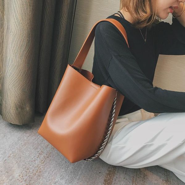 shoulder bags high capacity women bucket bag black pu leather quality chain handbags and purse female casual shopping totes bolso
shoulder bags high capacity women bucket bag black pu leather quality chain handbags and purse female casual shopping totes bolso