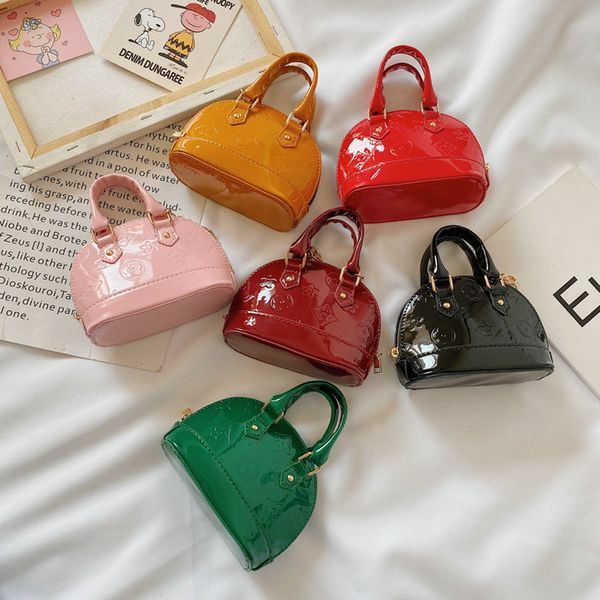 cute kids gillter purses girls mini purses korean fashion pure color designer handbag children pu leather shell one shoulder bag, White 
cute kids gillter purses girls mini purses korean fashion pure color designer handbag children pu leather shell one shoulder bag, White