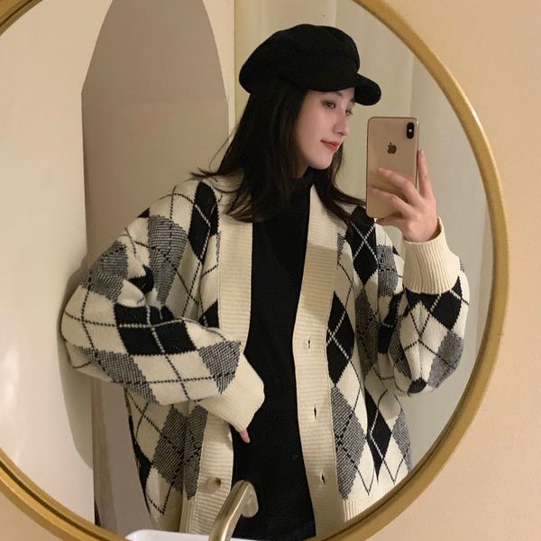 2021 New 2 colours Autumn Korean winter style v neck knitted shredded womens cardigans sweaters (c8639) C75R, White;black
2021 New 2 colours Autumn Korean winter style v neck knitted shredded womens cardigans sweaters (c8639) C75R, White;black