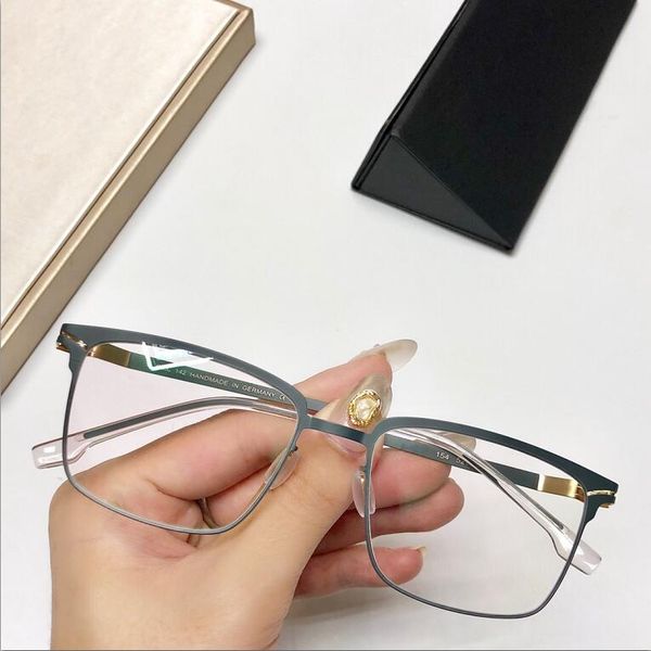 2021new eyeglasses frame women men eyeglass frames temperament eyeglasses frame clear lens glasses frame oculos with case 154
2021new eyeglasses frame women men eyeglass frames temperament eyeglasses frame clear lens glasses frame oculos with case 154