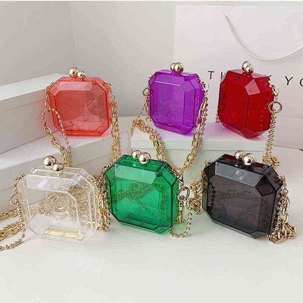 shopping bags western style pure color transparent jelly small box female new fashion pvc chain shoulder crossbody lipstick bag 220309
shopping bags western style pure color transparent jelly small box female new fashion pvc chain shoulder crossbody lipstick bag 220309