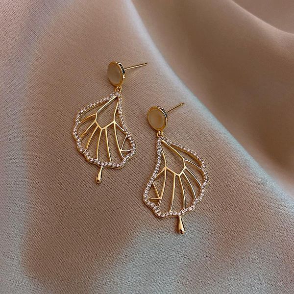 dangle & chandelier unusual earrings abstract full of irregular leaves temperament female jewelry party 2021 trend accessories, Silver
dangle & chandelier unusual earrings abstract full of irregular leaves temperament female jewelry party 2021 trend accessories, Silver
