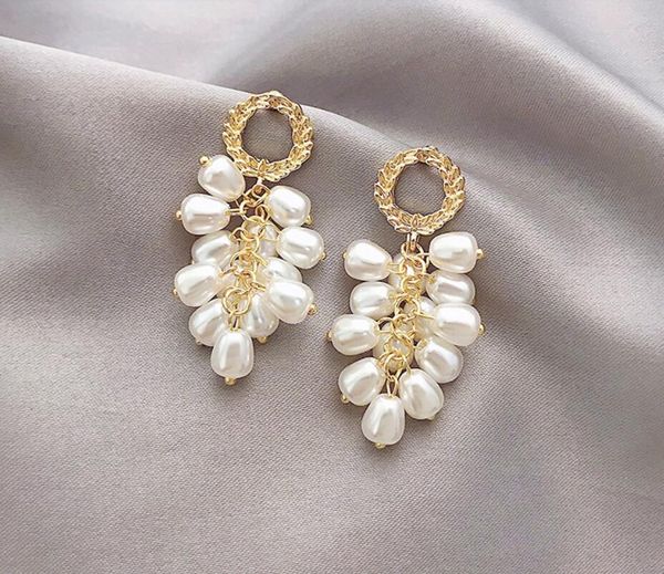 2020 the new korean style pearl grape string shaped earring fun birthday gift for summer 405, Golden;silver
2020 the new korean style pearl grape string shaped earring fun birthday gift for summer 405, Golden;silver