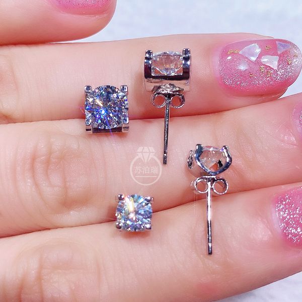 real moissanite earring simple bull head stud earrings 0.5ct 1.0ct diamond test passed 925 silver fashion design
real moissanite earring simple bull head stud earrings 0.5ct 1.0ct diamond test passed 925 silver fashion design