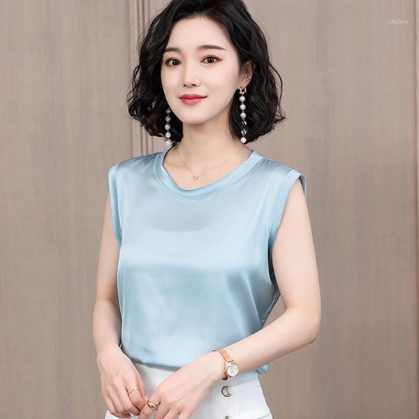 korean silk women blouses woman satin solid blouse summer woman sleeveless blouse plus size blusas mujer de moda 20201, White
korean silk women blouses woman satin solid blouse summer woman sleeveless blouse plus size blusas mujer de moda 20201, White