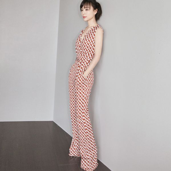 runway print cleavage in v without sleeves thin belt fit temperament pocket female designer overalls 7gq5, Black;white
runway print cleavage in v without sleeves thin belt fit temperament pocket female designer overalls 7gq5, Black;white