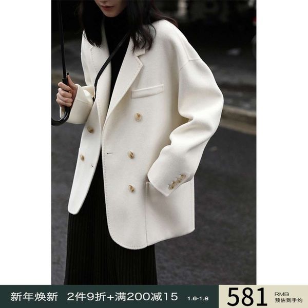 ruishi aomao mousse white 100 pure wool suit short woolen women's aced plaid coat, White;black
ruishi aomao mousse white 100 pure wool suit short woolen women's aced plaid coat, White;black