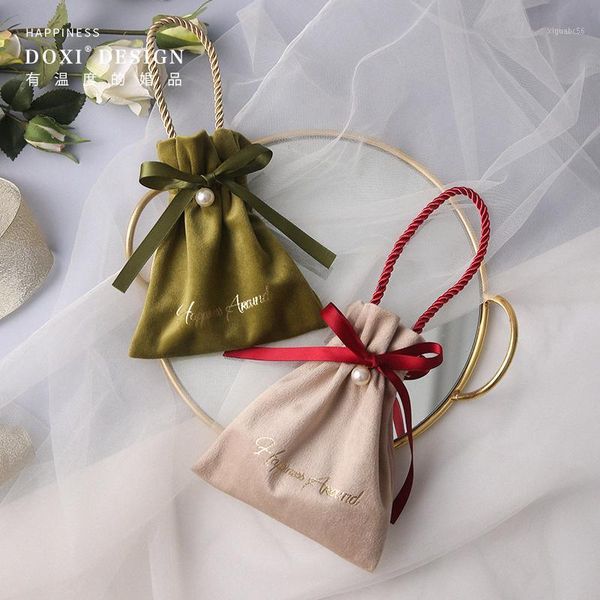 10pcs/lot portable yarn bag high-end wedding drawstring pocket with pearl birthday wedding party supplies
10pcs/lot portable yarn bag high-end wedding drawstring pocket with pearl birthday wedding party supplies