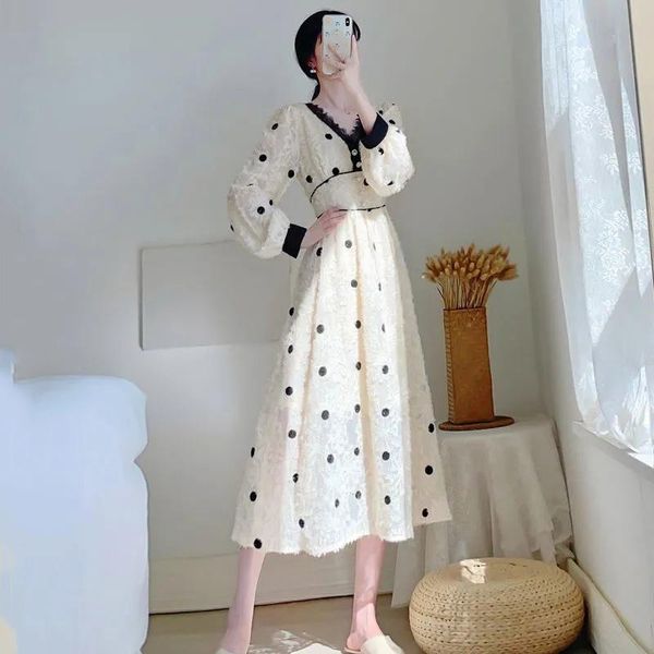 spring and autumn new long sleeve dress v-neck puff sleeve polka dot long dress women, Black;gray
spring and autumn new long sleeve dress v-neck puff sleeve polka dot long dress women, Black;gray