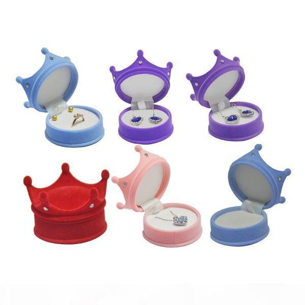 wholesale 24pcs crown design velvet ring packaging box fashion ring holder earring stud pendant organizer storage display gift cases 6*4.5cm, Black;white
wholesale 24pcs crown design velvet ring packaging box fashion ring holder earring stud pendant organizer storage display gift cases 6*4.5cm, Black;white