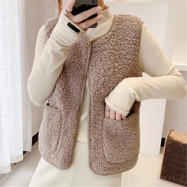 woman spring vests female autumn waistcoat imitation fur lambswool chaleco ladies loose warm gilet manteau sleeveless jackets, Black;white
woman spring vests female autumn waistcoat imitation fur lambswool chaleco ladies loose warm gilet manteau sleeveless jackets, Black;white