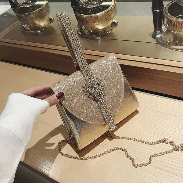 the new trend fashion casual sequins chain heart-shaped diamond buckle lady bags shoulder bags messenger bag small square bag
the new trend fashion casual sequins chain heart-shaped diamond buckle lady bags shoulder bags messenger bag small square bag