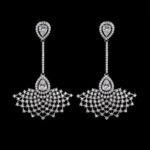 hoop & huggie 2021 noenname_null latest luxury unique long white cz crystal retro wedding brincos women's jewelry, Golden;silver
hoop & huggie 2021 noenname_null latest luxury unique long white cz crystal retro wedding brincos women's jewelry, Golden;silver