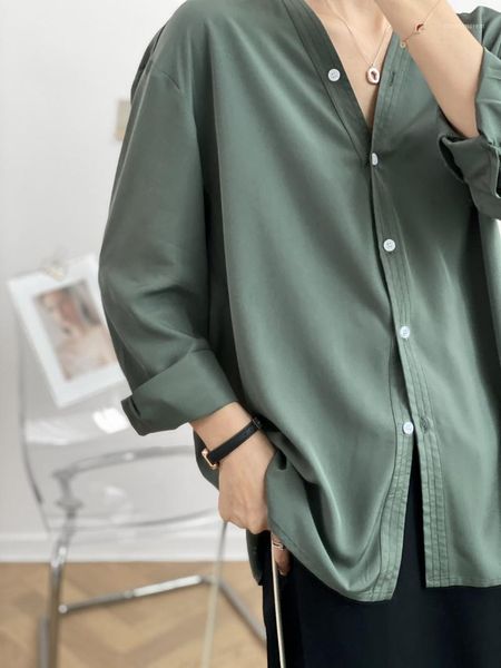 women's blouses & shirts collarless chic satin shirt simple casual women's blouse street office ropa de mujer autumn solid color t, White
women's blouses & shirts collarless chic satin shirt simple casual women's blouse street office ropa de mujer autumn solid color t, White