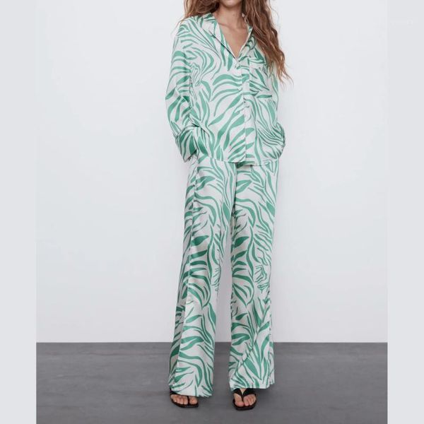 2020 new summer suits women two piece set green printed pajama-style pants high waist elastic female woman clothes1, Gray
2020 new summer suits women two piece set green printed pajama-style pants high waist elastic female woman clothes1, Gray