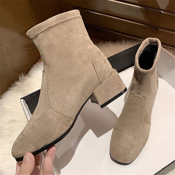 2021 women luxury designer block high herd half suede heels ankle foot boots teddy shoes ahr7, Black
2021 women luxury designer block high herd half suede heels ankle foot boots teddy shoes ahr7, Black
