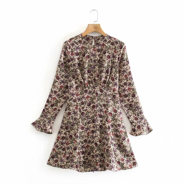 2021 new floral printed satin women vintage o neck ruffle long sleeve ruched mini dress woman flared hem elegant dresses 7jny, Black;gray
2021 new floral printed satin women vintage o neck ruffle long sleeve ruched mini dress woman flared hem elegant dresses 7jny, Black;gray