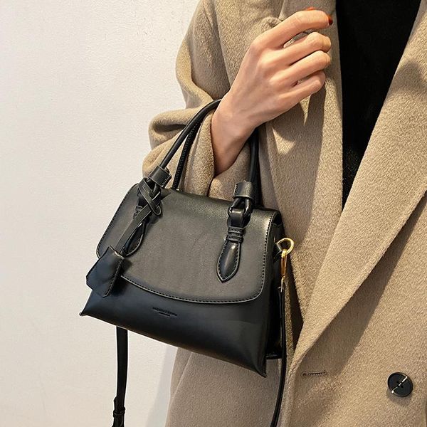 shoulder bags retro texture large capacity bag 2021 atmosphere small square fashion single messenger female
shoulder bags retro texture large capacity bag 2021 atmosphere small square fashion single messenger female