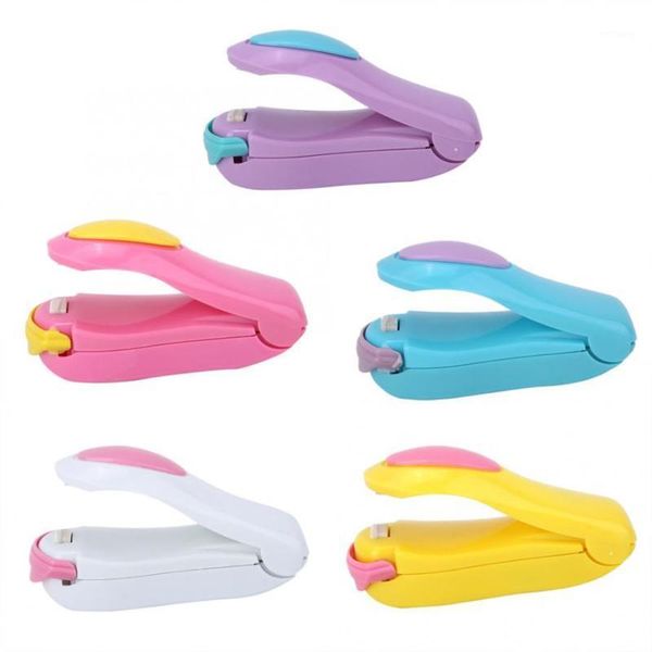 vacuum food sealing machine portable bag clip household plastic package resealer sealer handheld mini electric heat seal packing1
vacuum food sealing machine portable bag clip household plastic package resealer sealer handheld mini electric heat seal packing1