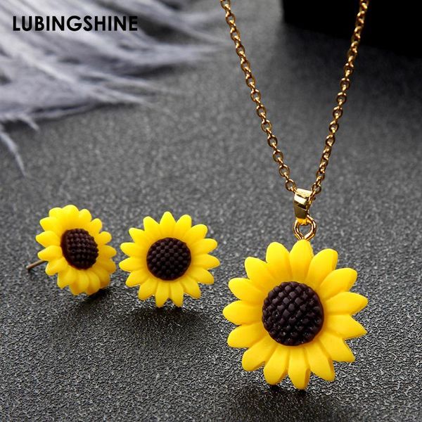 delicate sunflower pendant choker necklace for women creative fashion jewelry necklace and ear stud charm accessories party gift, Silver
delicate sunflower pendant choker necklace for women creative fashion jewelry necklace and ear stud charm accessories party gift, Silver