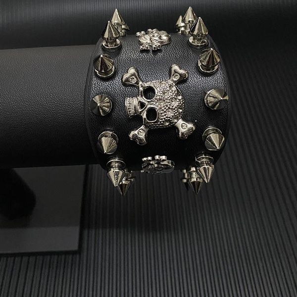 junwei браслет мужской ретро череп браслет прохладный кожаный ювелирные изделия фабрика прямых junwei bractele best bey buy fashionmia sale
junwei браслет мужской ретро череп браслет прохладный кожаный ювелирные изделия фабрика прямых junwei bractele best bey buy fashionmia sale