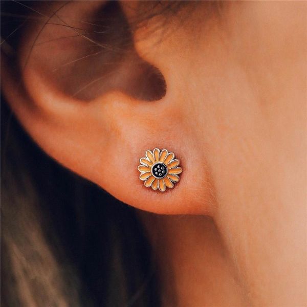 stud enamel sunflower earrings vintage jewelry for women girl valentine's day gift boho hippie sun flower i27, Golden;silver
stud enamel sunflower earrings vintage jewelry for women girl valentine's day gift boho hippie sun flower i27, Golden;silver