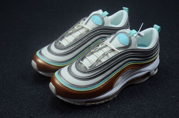 genuine max97 men's and women's running shoes, metal tin white couple casual sports shoelace shoe box full size shipping 36--45
genuine max97 men's and women's running shoes, metal tin white couple casual sports shoelace shoe box full size shipping 36--45