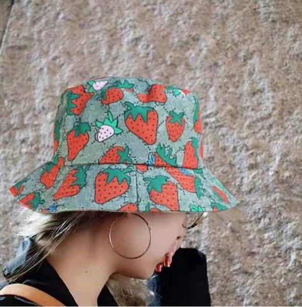 2021 good quality strawberry baseball caps cotton cactus letter visor summer women sun hats outdoor adjustable fashion design cute bucket ha, Blue;gray
2021 good quality strawberry baseball caps cotton cactus letter visor summer women sun hats outdoor adjustable fashion design cute bucket ha, Blue;gray