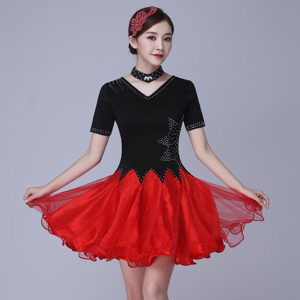 2021 new latin ballroom dance dress red v-neck women's performance latin dance costumes, Black;red
2021 new latin ballroom dance dress red v-neck women's performance latin dance costumes, Black;red