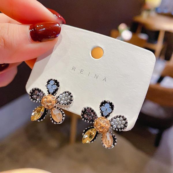 stud 2021 trendy colorful crystal flower earrings women's korean elegant graceful fashion jewelry bijoux, Golden;silver
stud 2021 trendy colorful crystal flower earrings women's korean elegant graceful fashion jewelry bijoux, Golden;silver