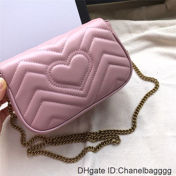 высокого качество модельер роскошных сумок кошельки v wave pattern сумка lady tote сумка размер: 17 * 10 * 5см
высокого качество модельер роскошных сумок кошельки v wave pattern сумка lady tote сумка размер: 17 * 10 * 5см