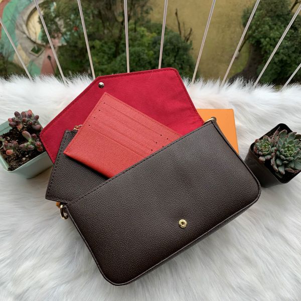 the latest handbag fashion lady shoulder bag three-piece combination bags b size 21*11*2 cm 61276 with box
the latest handbag fashion lady shoulder bag three-piece combination bags b size 21*11*2 cm 61276 with box