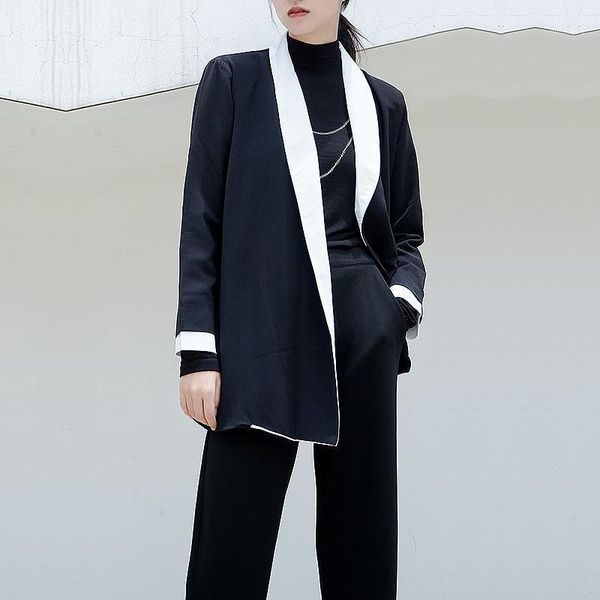 2021 autumn blazer new european and american style irregular design black and white long-sleeved suit jacket cardigan fashion1, White;black
2021 autumn blazer new european and american style irregular design black and white long-sleeved suit jacket cardigan fashion1, White;black