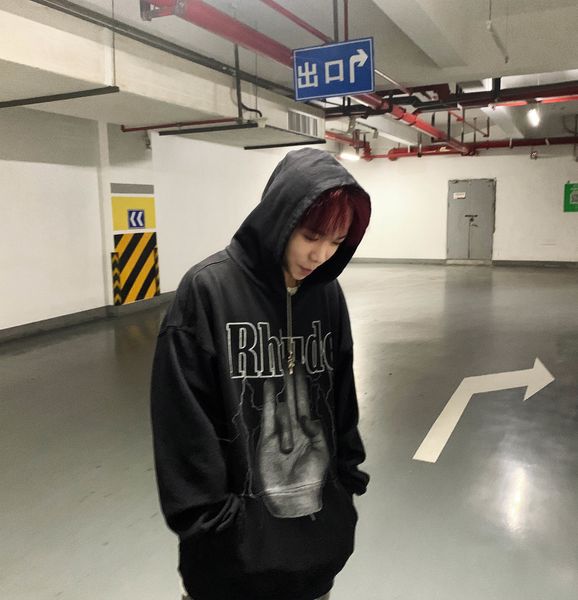 the right version of rhode shocker gesture hoodie high street hip hop loose autumn winter men's and women's hooded sweater trend, Black
the right version of rhode shocker gesture hoodie high street hip hop loose autumn winter men's and women's hooded sweater trend, Black