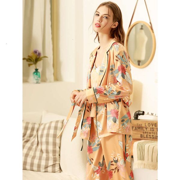 new products in autumn winter 2020 pajamas nightgowns robe gown women and trousers set ice silk sling three piece home suit for ladies, Black;red
new products in autumn winter 2020 pajamas nightgowns robe gown women and trousers set ice silk sling three piece home suit for ladies, Black;red