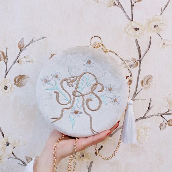 embroidery evening bags ancient style for women round shaped shoulder bags female pink dinner velvet texture clutch purse
embroidery evening bags ancient style for women round shaped shoulder bags female pink dinner velvet texture clutch purse