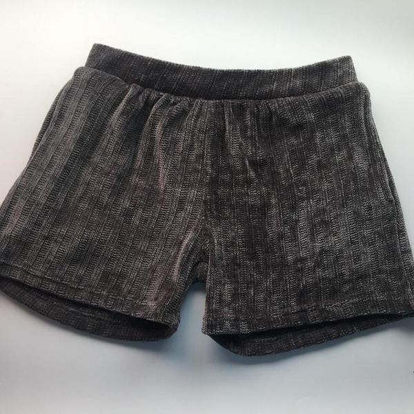 mens corduroy shorts vintage breathable soft trunk elastic waist side pocket foe man q1217, White;black
mens corduroy shorts vintage breathable soft trunk elastic waist side pocket foe man q1217, White;black