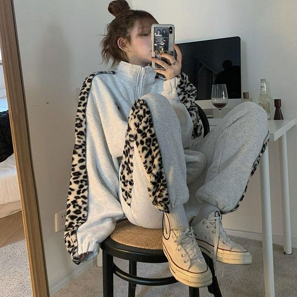women's tracksuits 2021 women autumn spring cardigan jacket + sweatpants loose sporty stitching leopard print reflective trend two-piec, Gray
women's tracksuits 2021 women autumn spring cardigan jacket + sweatpants loose sporty stitching leopard print reflective trend two-piec, Gray
