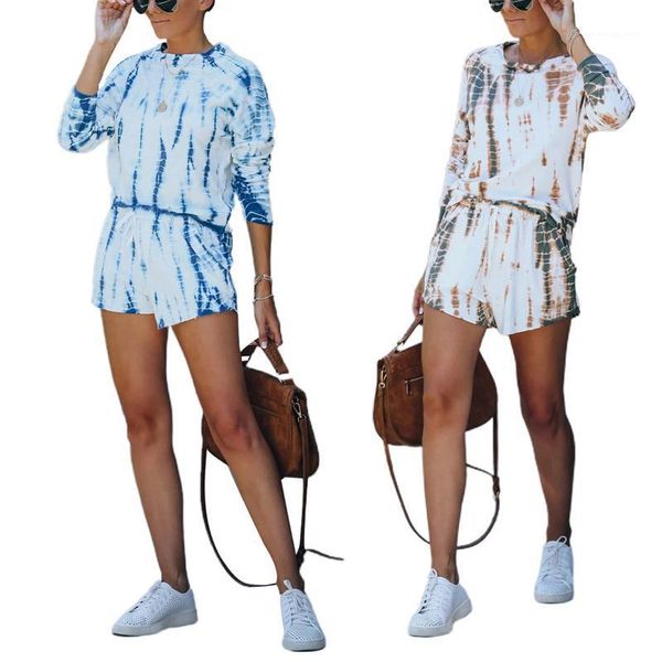 women's tracksuits 2 pieces suit set tie-dye print round neck long sleeve t-shirt and shorts for women blue/gray1, Gray
women's tracksuits 2 pieces suit set tie-dye print round neck long sleeve t-shirt and shorts for women blue/gray1, Gray