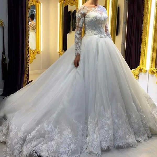 custom long sleeves lace ball gown wedding dresses 2021 with appliques bateau neck court trian wedding bridal gowns robes de mariee, White
custom long sleeves lace ball gown wedding dresses 2021 with appliques bateau neck court trian wedding bridal gowns robes de mariee, White