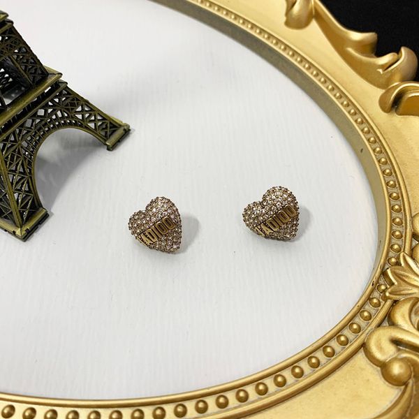 brand designer heart-shaped diamond d letter stud 925 silver needle delivery, Golden;silver
brand designer heart-shaped diamond d letter stud 925 silver needle delivery, Golden;silver