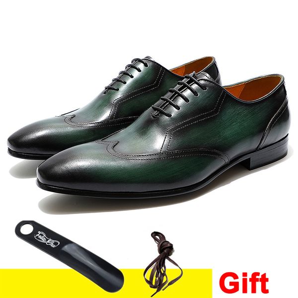 new male casualties wear lace up formal shoes office oxfords business at the points of black leather wings green
new male casualties wear lace up formal shoes office oxfords business at the points of black leather wings green