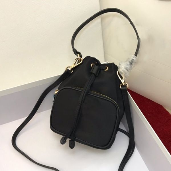 cross body bags women bucket bags new style shoulder bag fashion crossbody bag handbags escale bag nylon string bucket bags
cross body bags women bucket bags new style shoulder bag fashion crossbody bag handbags escale bag nylon string bucket bags