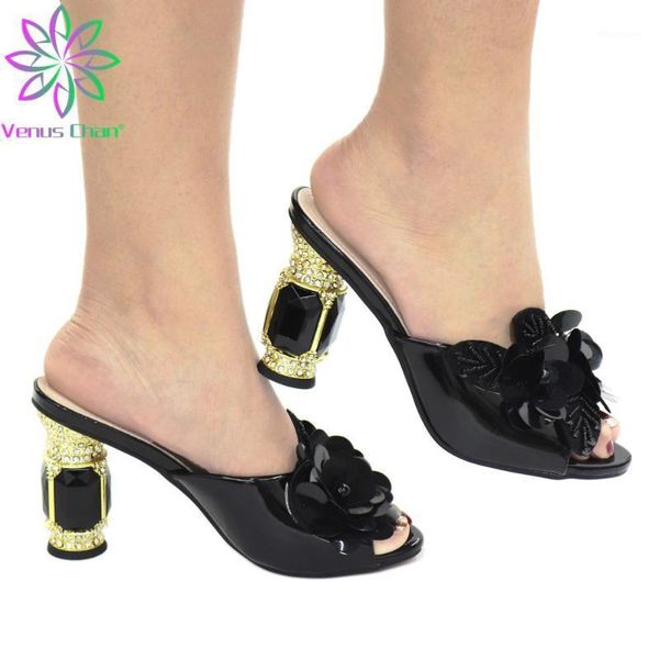 latest new design itlaian women shoes in black color for party nigerian ladies shoes with appliques for wedding1
latest new design itlaian women shoes in black color for party nigerian ladies shoes with appliques for wedding1