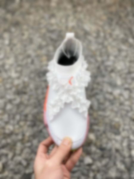2021 fashion new ribbon lace rainbow bottom gold trim sneakers woman goddess sneakers casual old shoes 36-40, Black
2021 fashion new ribbon lace rainbow bottom gold trim sneakers woman goddess sneakers casual old shoes 36-40, Black