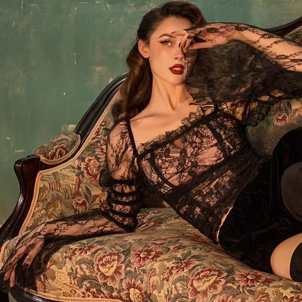 2021 new le palais original autumn all-match perspective lace magro gothic of vintage collar black square shirts 2m7i, White
2021 new le palais original autumn all-match perspective lace magro gothic of vintage collar black square shirts 2m7i, White