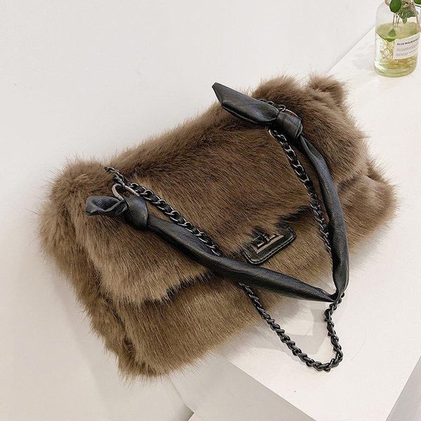 faux fur quilted retro large-capacity bag women's winter bag 2021 new style fashion all-match simple shoulder tote
faux fur quilted retro large-capacity bag women's winter bag 2021 new style fashion all-match simple shoulder tote