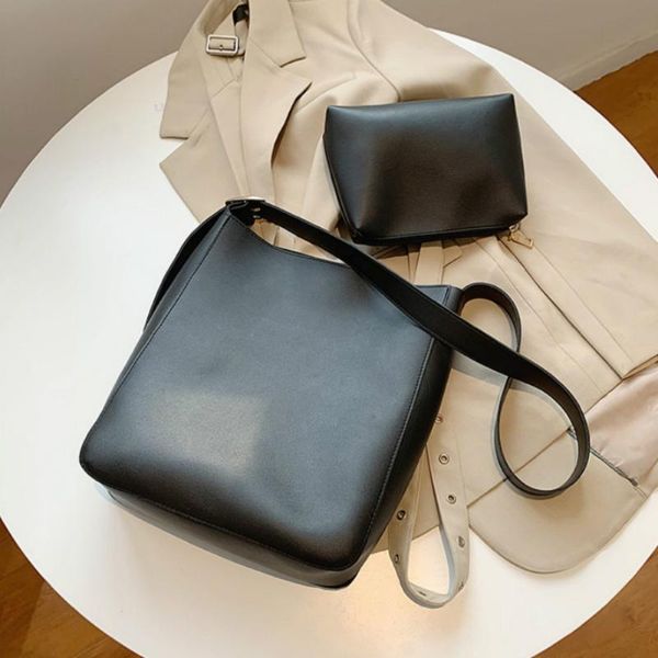 cross body 2021 korean style women fashin bucket large capacity shoulder bag 2 pieces set messenger crossbody handbag
cross body 2021 korean style women fashin bucket large capacity shoulder bag 2 pieces set messenger crossbody handbag