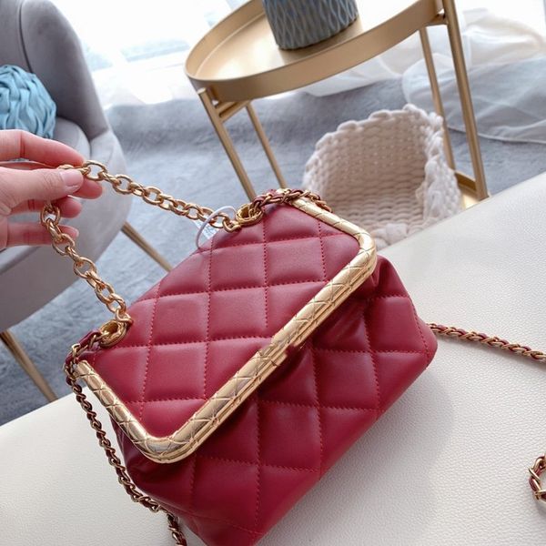 global red wedding bag series premium series buckle bag exquisite vintage lambskin handbag ing, Black
global red wedding bag series premium series buckle bag exquisite vintage lambskin handbag ing, Black